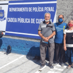 Agentes da Pastoral Carcerária: Márcio, Lucas e Leila, na Cadeia Pública de Curitiba (PR).