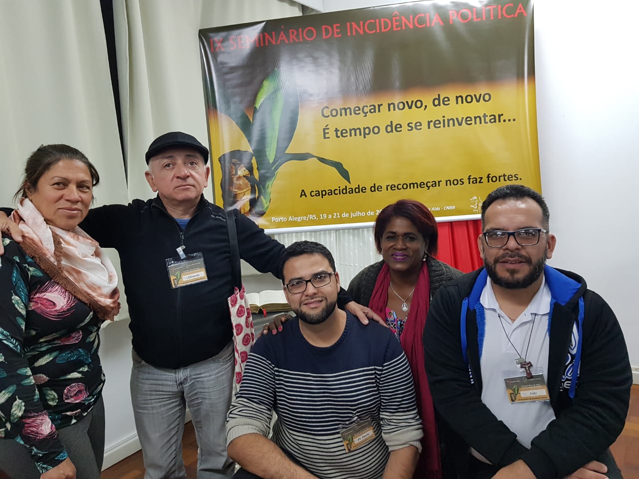 Integrantes da Pastoral da Aids de Curitiba presentes no evento: Guilhermina, Gil, Pe. Danilo, Nair e João Ramil