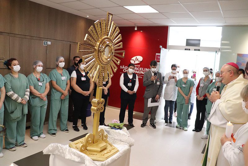 Visita aos hospitais Cajuru e Marcelino Champagnat