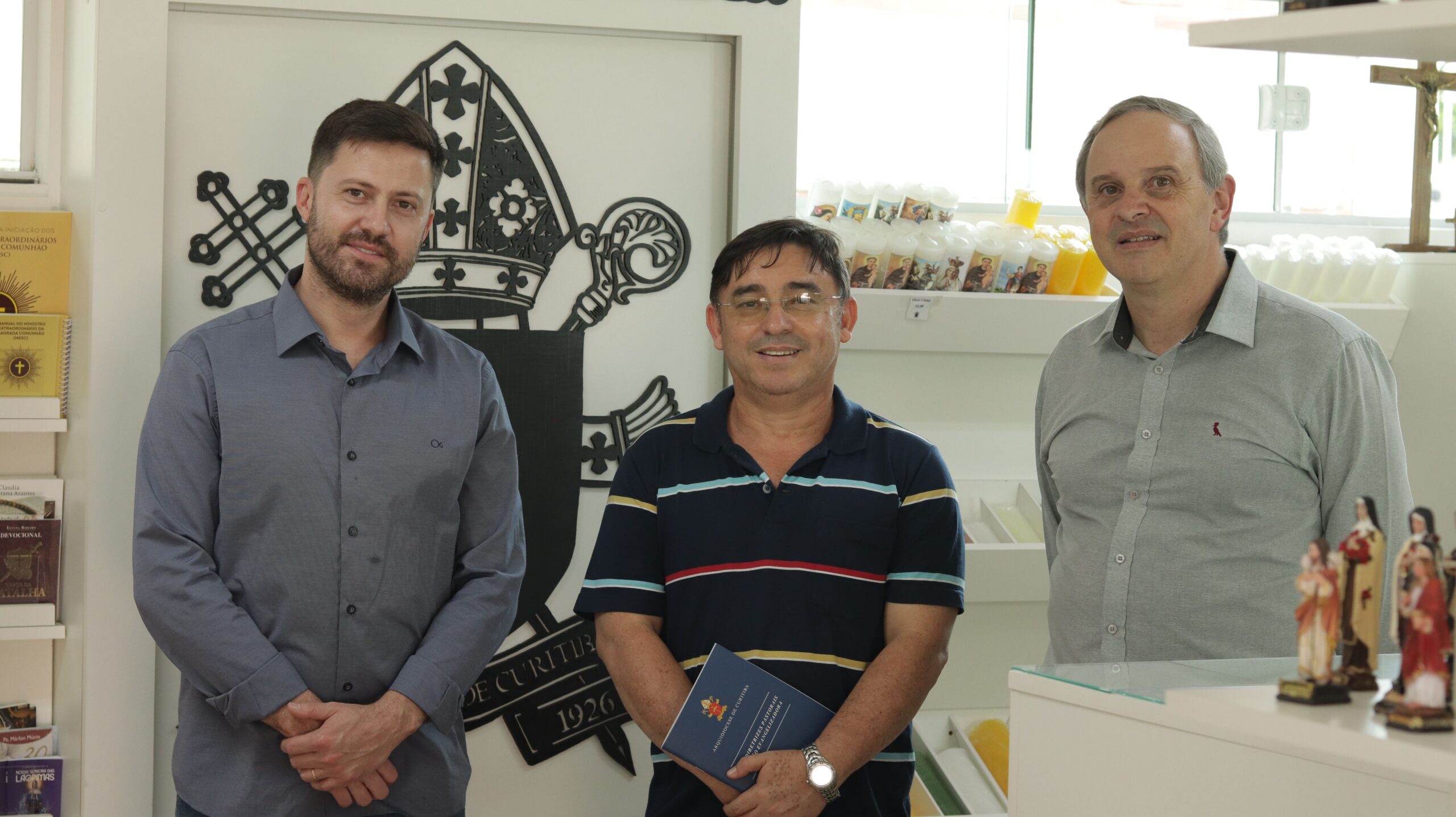 O ecônomo da diocese de Franca (SP) foi recebido foi recebido pelo ecônomo de Curitiba, Silvio Raulff Wünsch. | Foto: Luiz Fernando Hanysz