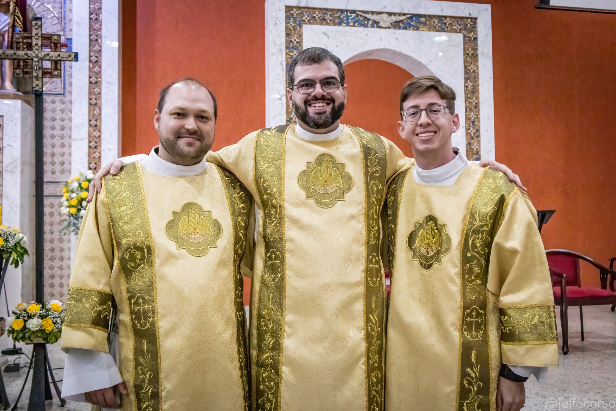 Arquidiocese de Curitiba celebra a Ordenação Diaconal de três ...